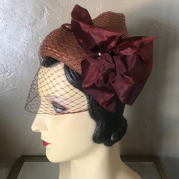 UNIQUE 1940s\' COPPER COLORED STRAW TOQUE WITH MATCHING FABRIC BOWS & 1/2 VEIL main image 4